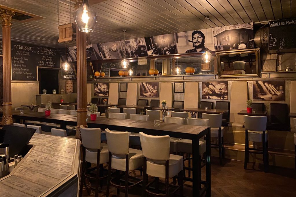 Havanna-Restaurant-Bar-Cafe-Bonn-Poppelsdorf-Barbereich-Tische